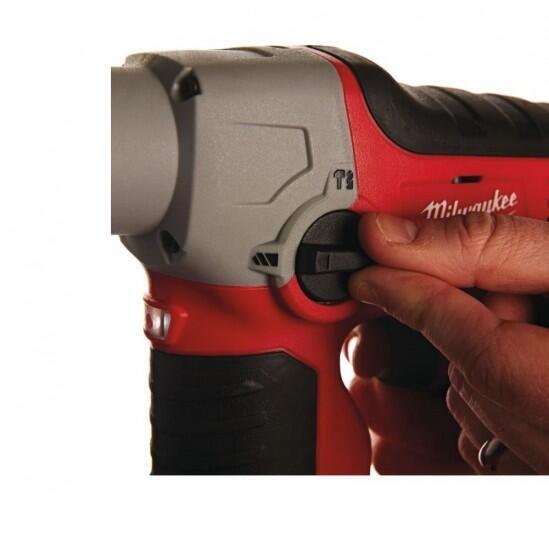 Аккумуляторный перфоратор Milwaukee M12 H-202C 0