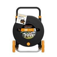 Катушка со шлангом и набором аксессуаров FISKARS 1023643  1/2" 20м